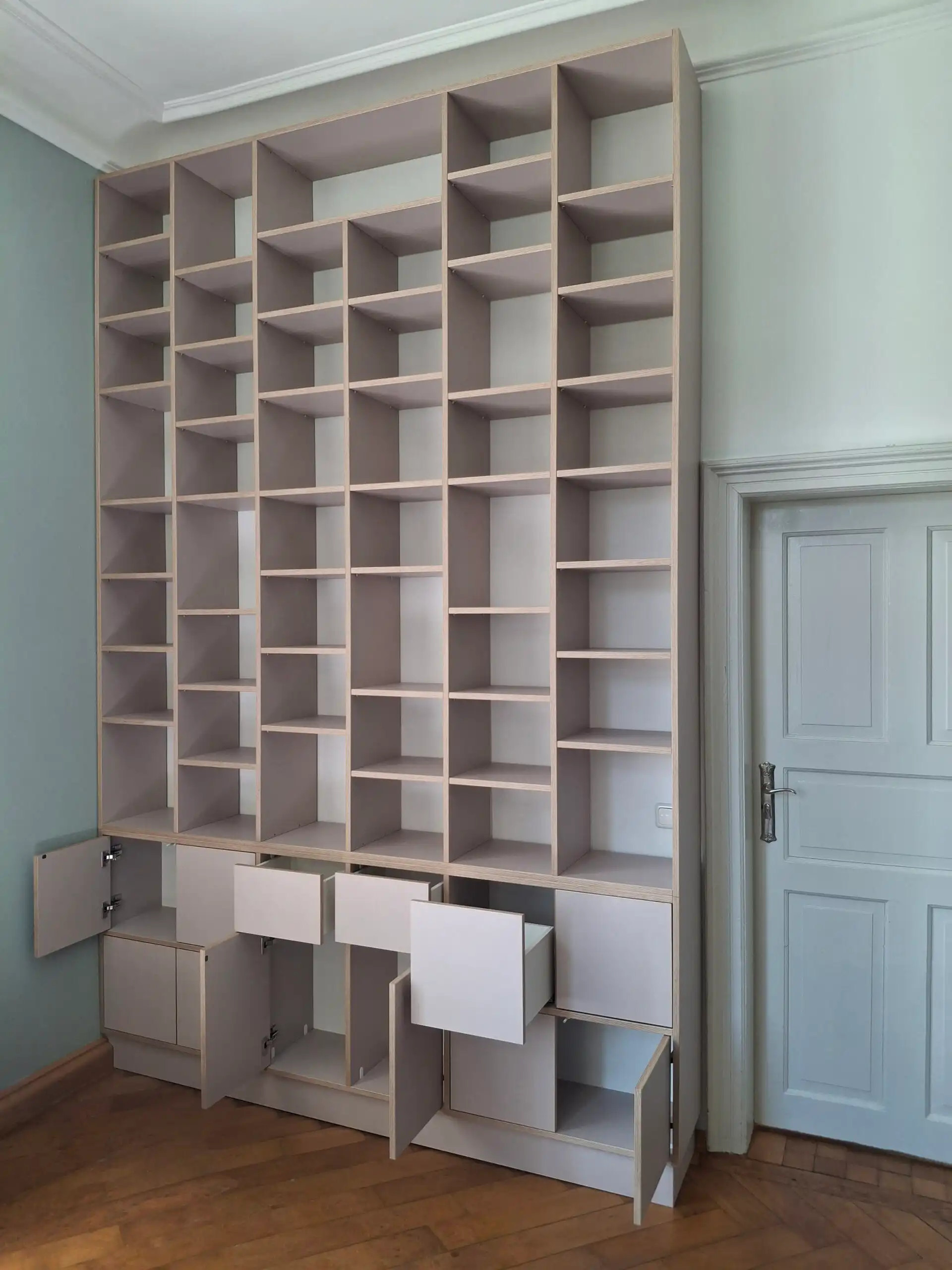 Bücherregal6