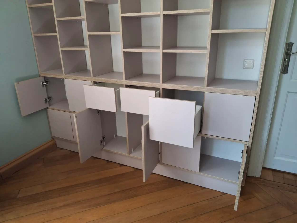 Bücherregal7